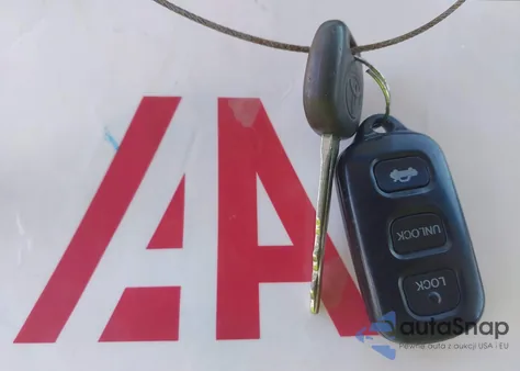 1999 Toyota Avalon Xls from USA, damaged, VIN 4T1BF18B1XU293814